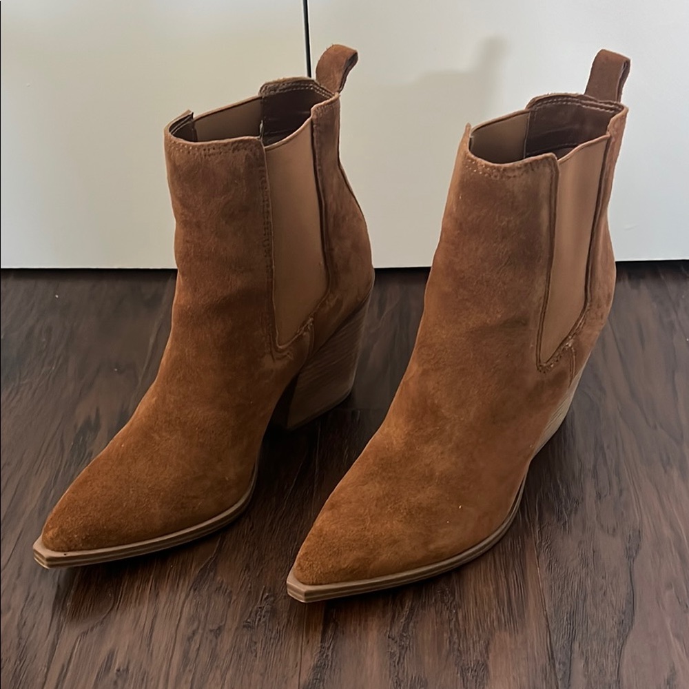 Steve Madden Archie 8.5 Brown Suede Ankle Booties